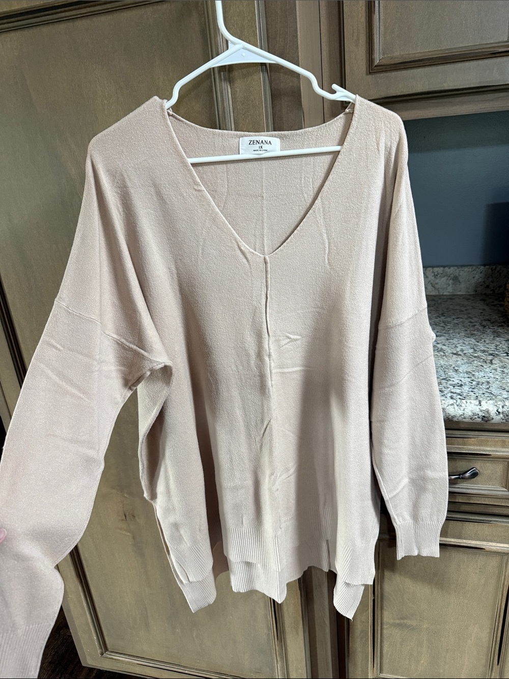 Zenana Outfitters Beige V-Neck Women's Sweater